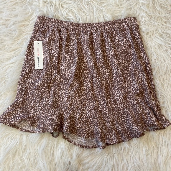 Urban Romantics size small‎ skirt - Picture 5 of 9